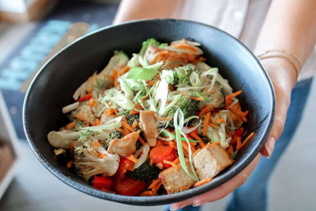 organic krush healthy salads and bowls with tofu and veggies